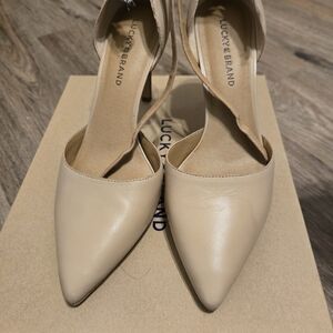 Lucky Brand Women's Tan Pointed Heels